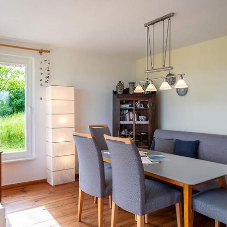 Appartamento Haus Am Huegel Groß Zicker Esterno foto