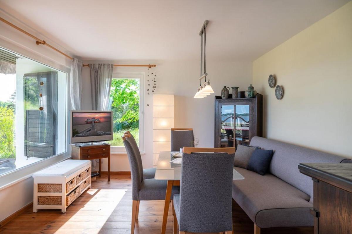 Appartamento Haus Am Huegel Groß Zicker Esterno foto