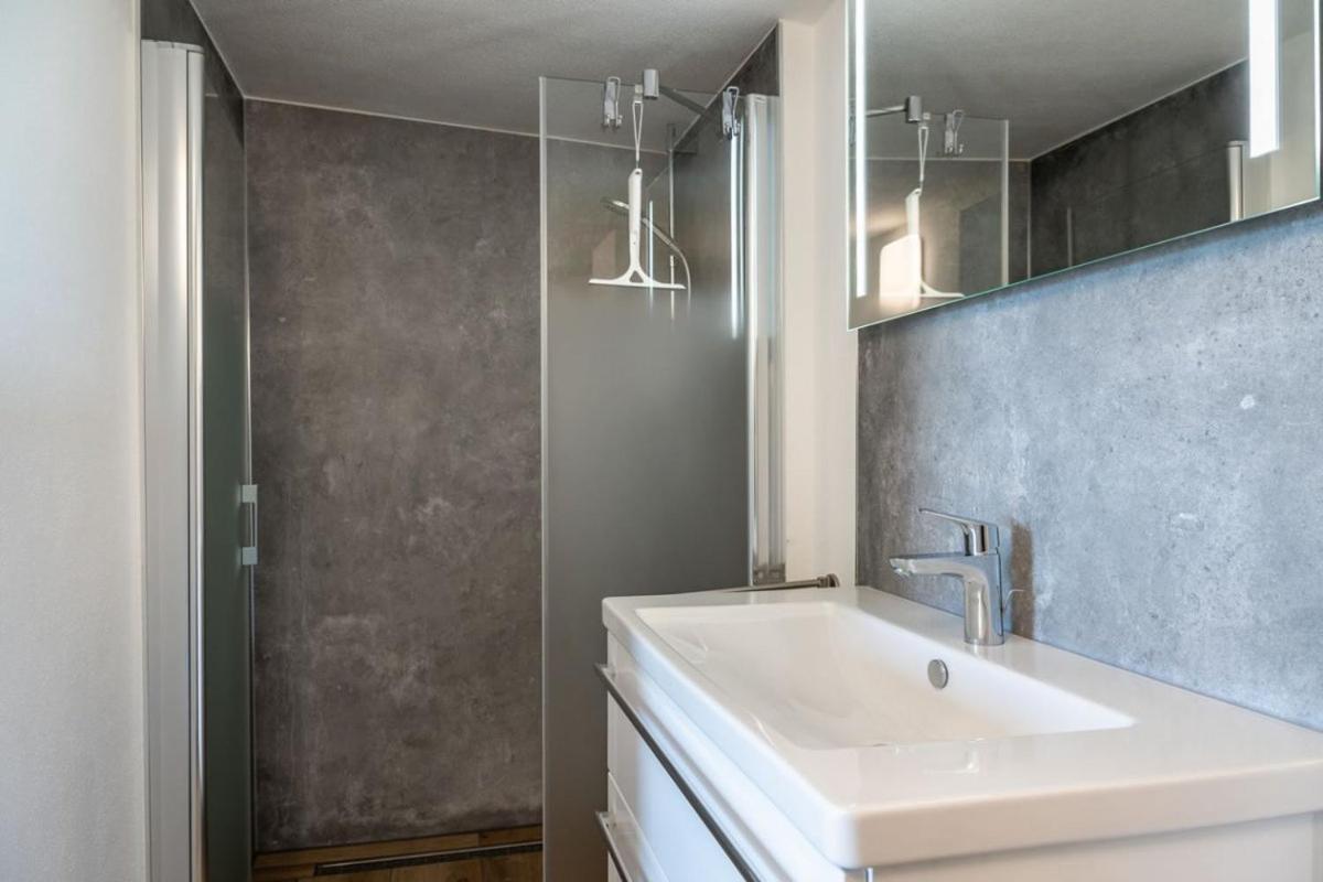 Appartamento Haus Am Huegel Groß Zicker Esterno foto